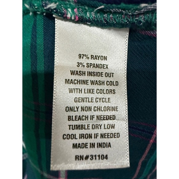 Crown & Ivy Pullover VNeck Plaid Blouse Shirt Green Size Small Oversized Fit - Picture 6 of 6
